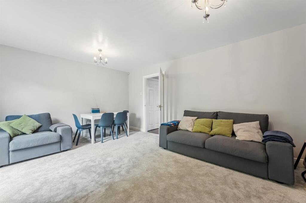 Saxton Mee 8 Fidler Close 0022.jpg