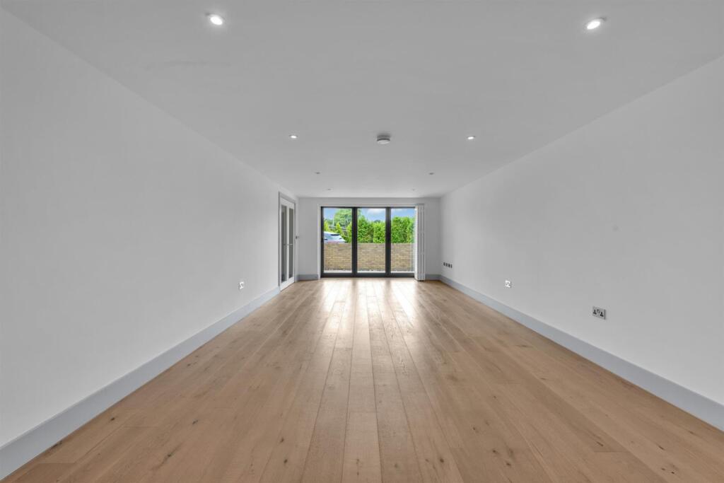 2 Eaton Crt-10 (FILEminimizer).jpg