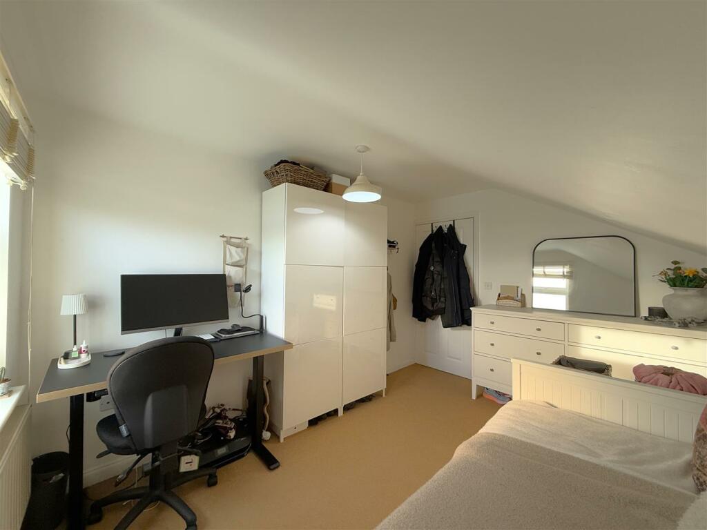 Bedroom 2B.JPG