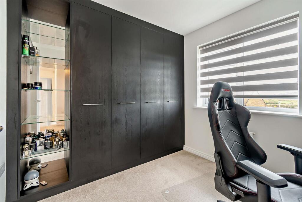 8668343-interior06-800.jpg