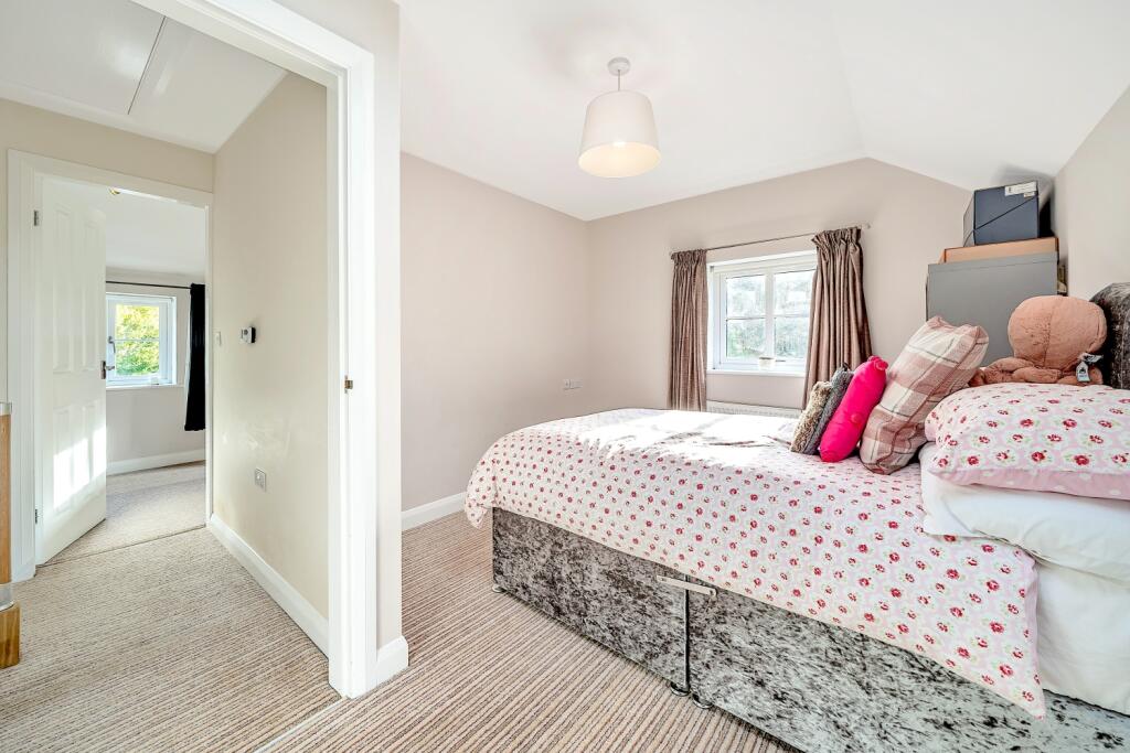 Bedroom ..