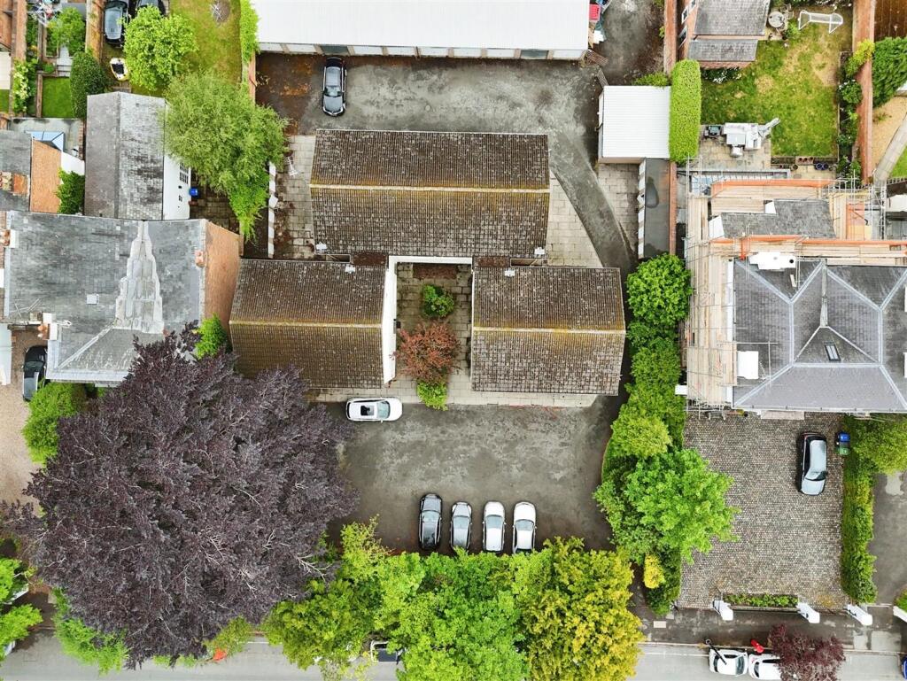 d8b3041a-0-4932-B419-F110FDD1E740-1440-00000039FA9