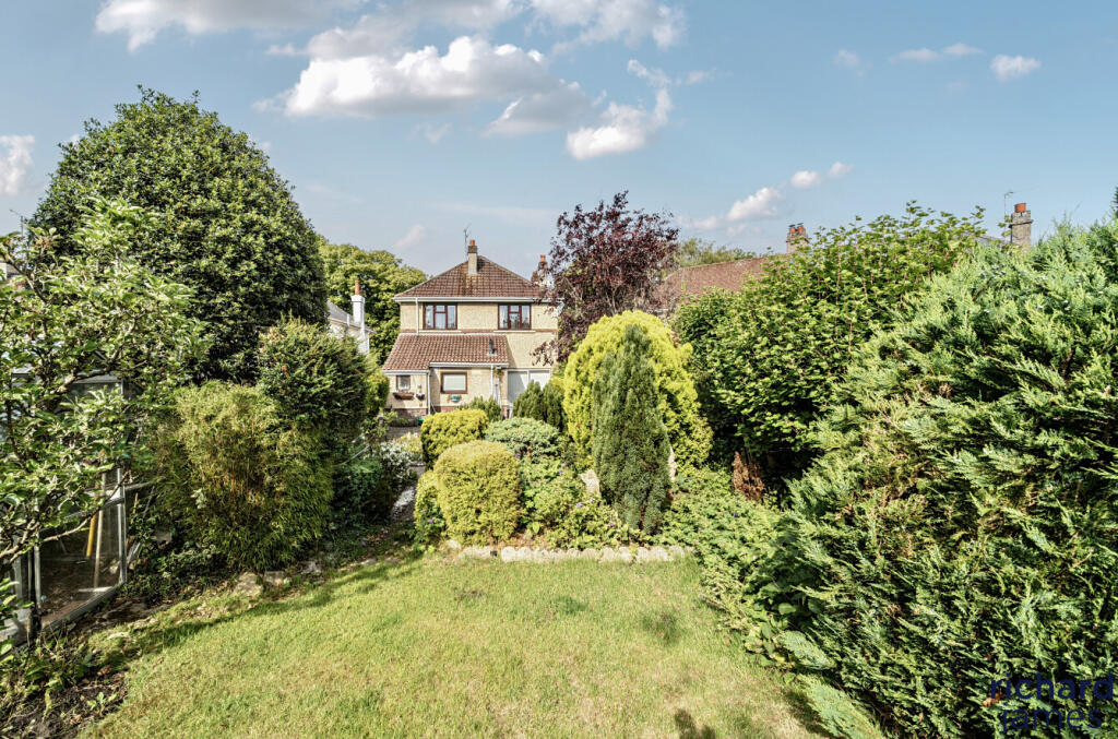 94e0ac6d6a964add9a910b2cf7516f24