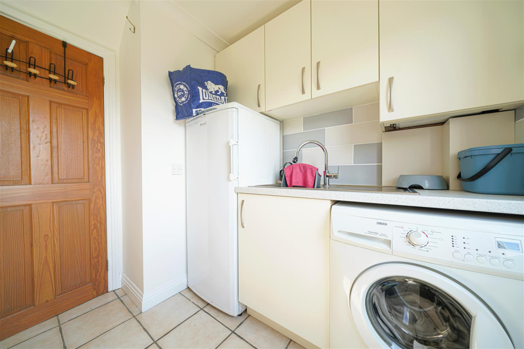 Utility Room Valley.png