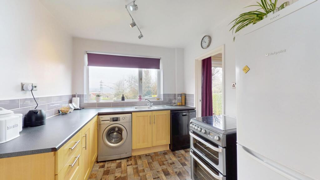 1-Queenswood-Close-03092025_165633