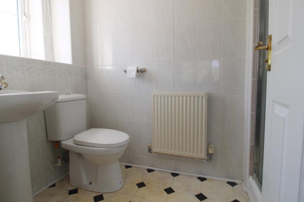En Suite 2