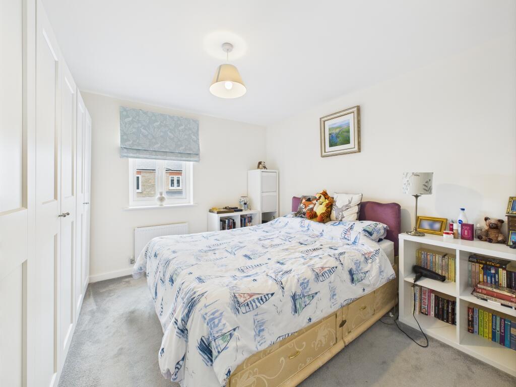 CAM05627G0-PR0014-STILL019