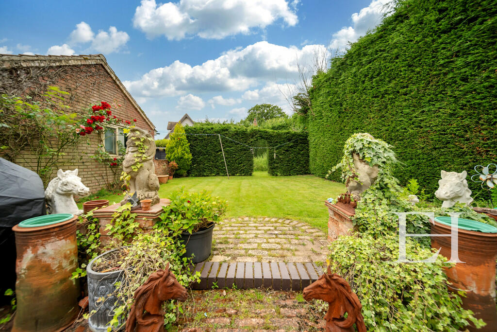 Skinflint Cottage...