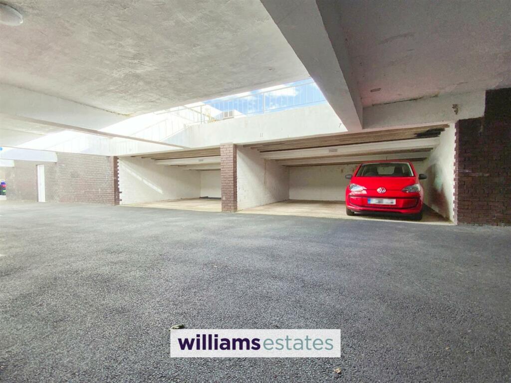 Under cover Parking