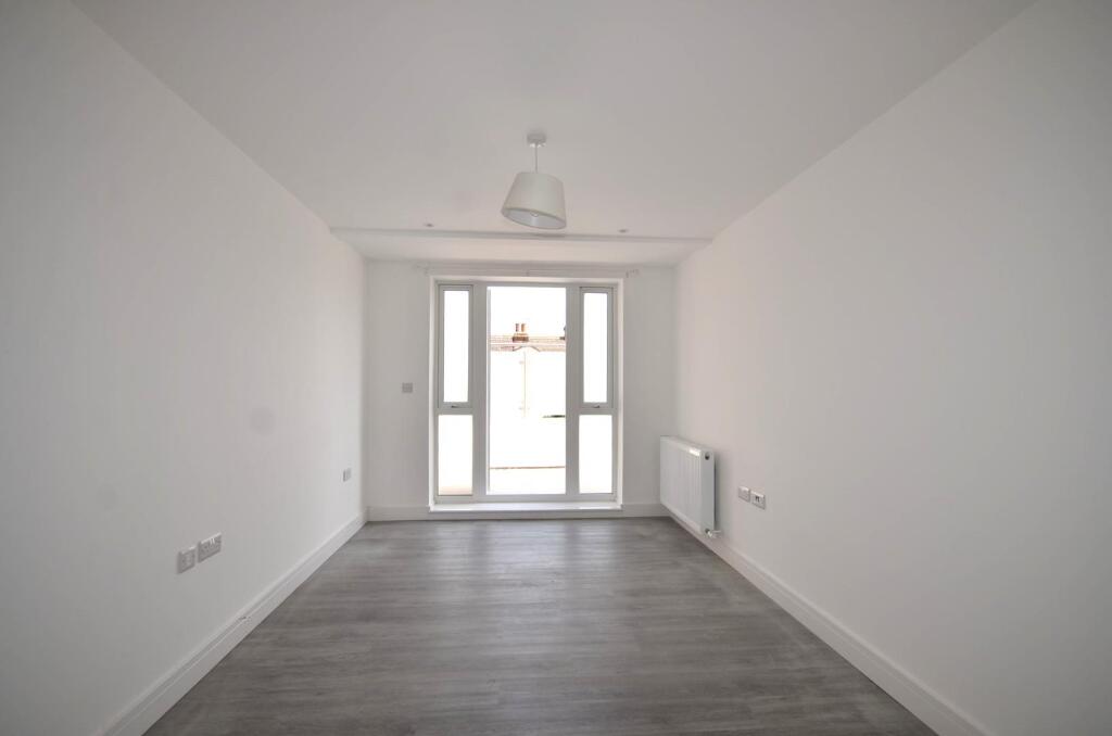 Bedroom 2..JPG
