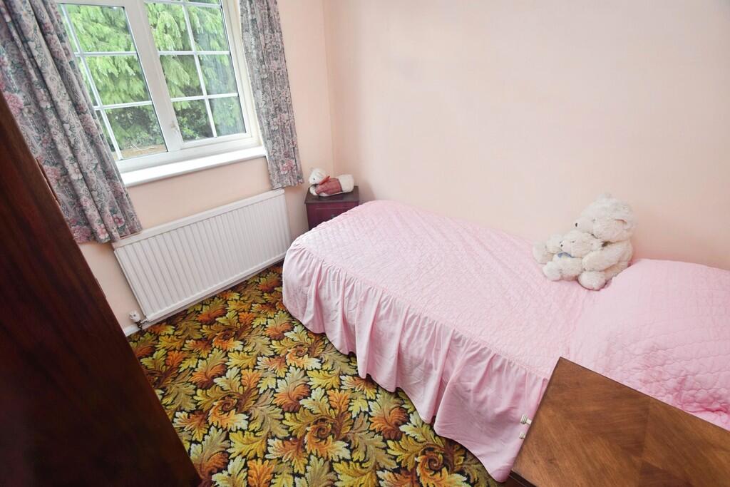 1cbac6ff-Bedroom ...