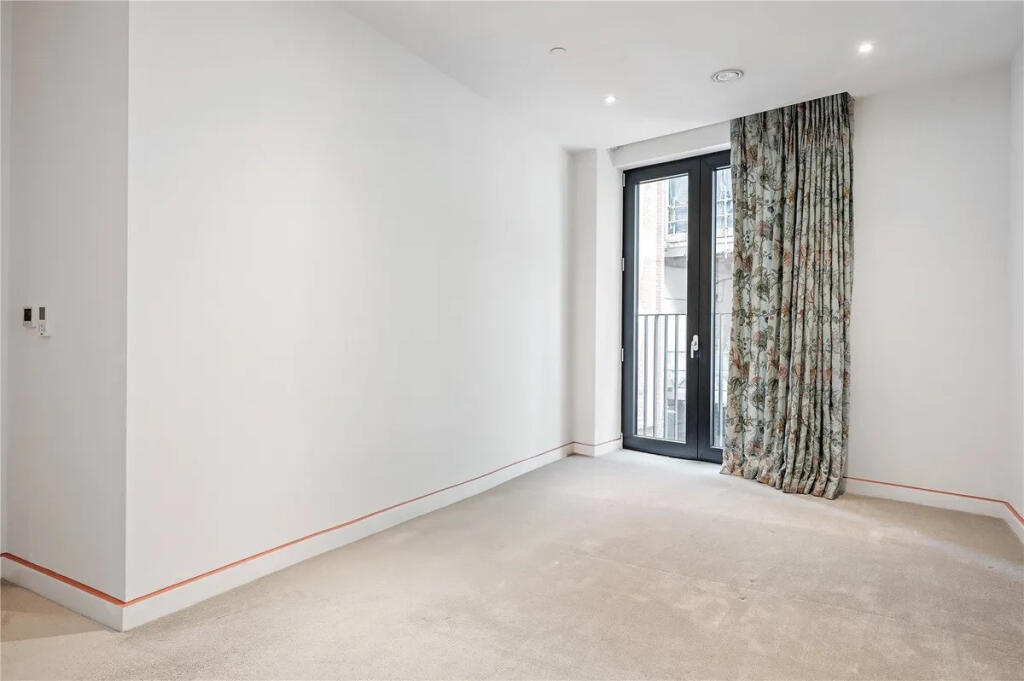 Clarendon Court, London, Greater London, EC1Y