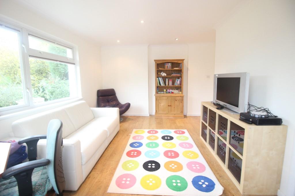 Bedroom/Family Room 