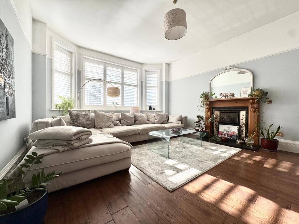 Mordern 3 Bedroom Home To Rent