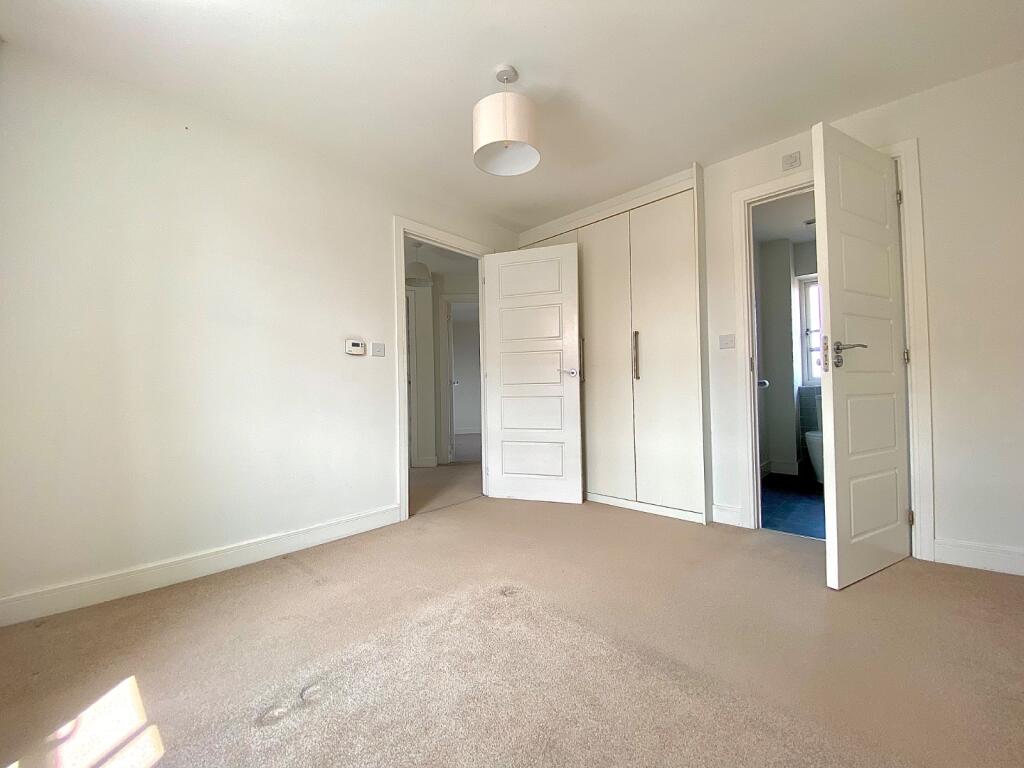 WhatsApp Image 2025-06-01 at 16.10.05 (1).jpeg