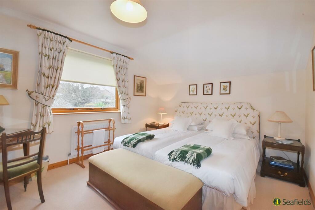 One of 5 Bedrooms