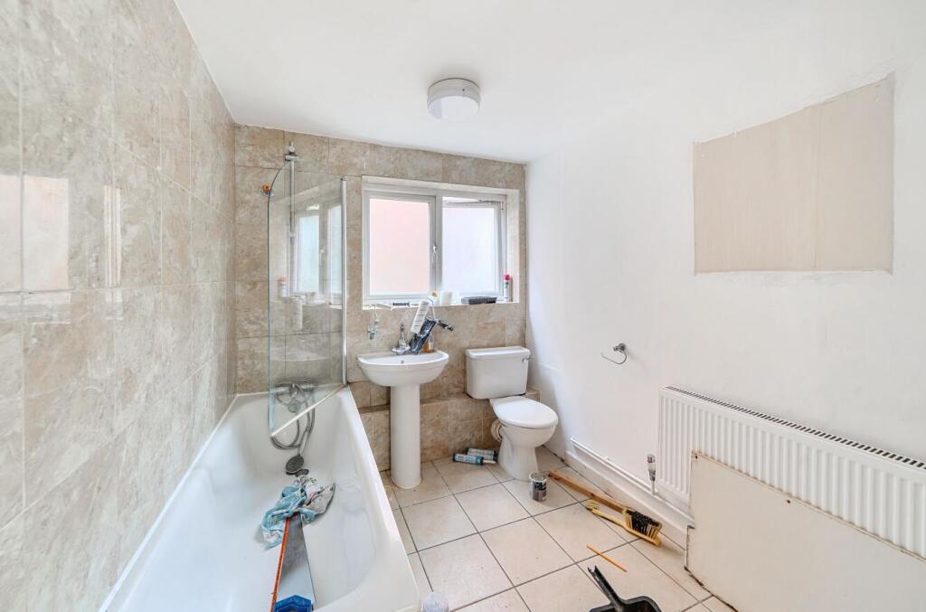 Davidson Frost-Wellings, DFW, Charlwood Close, Sta