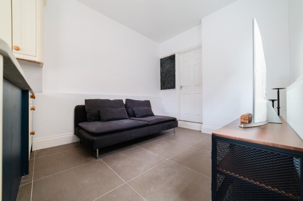 Call 02920 454555 to secure your viewing_9