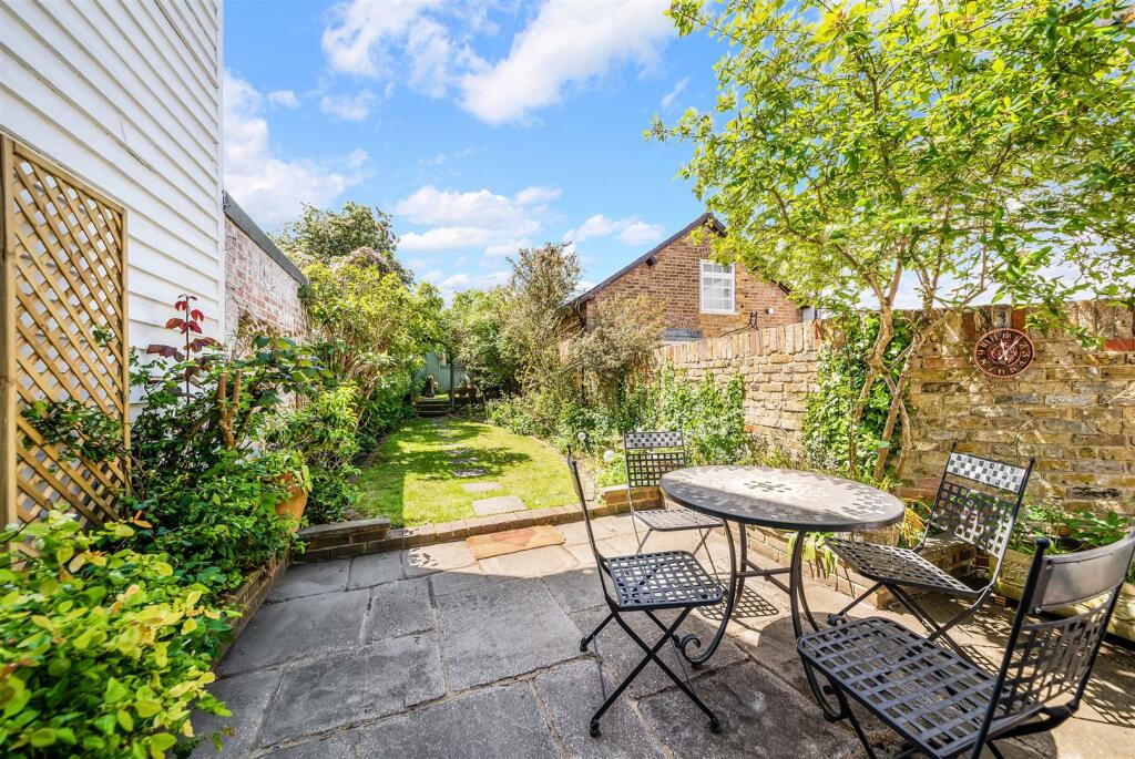 PARK COTTAGE- (14).jpg