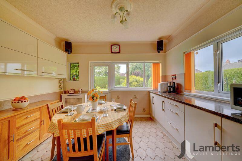 Breakfast Room