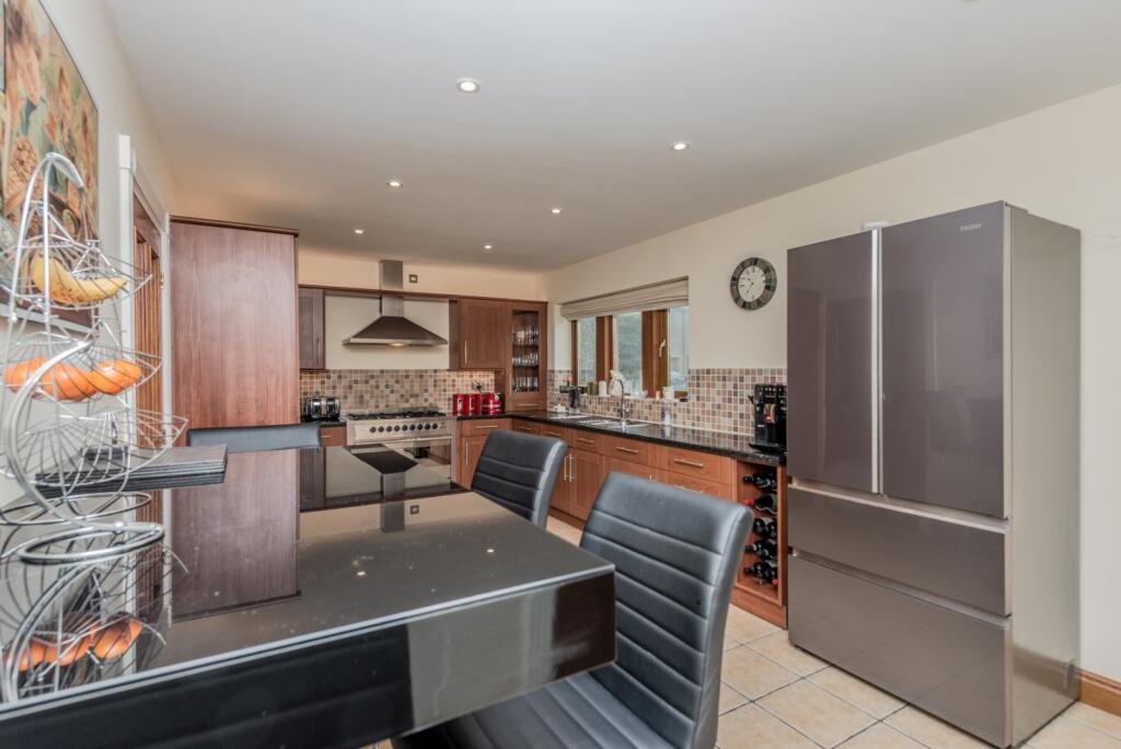 B/Kitchen