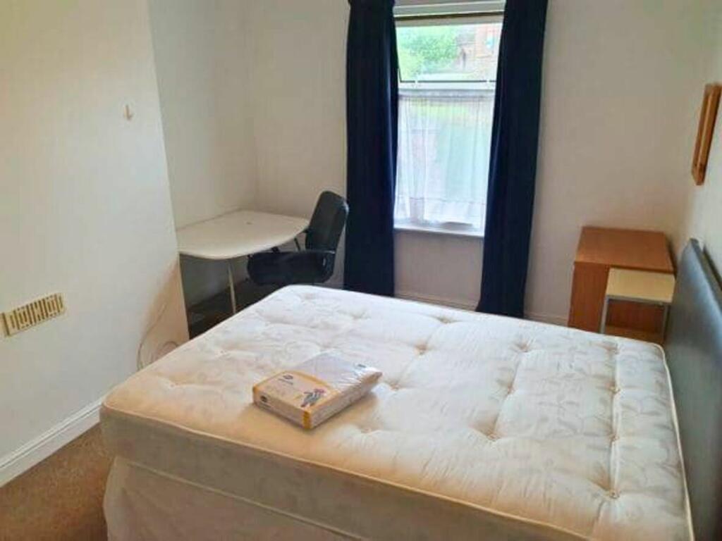 Bedrooms 1 - 6
