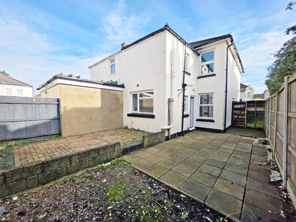 Bennett Road, Charminster, Bournemouth, Dorset, BH8