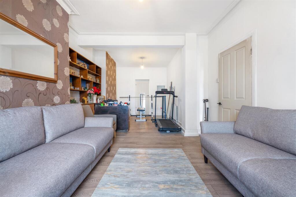 23 Croydon Road-7.jpg