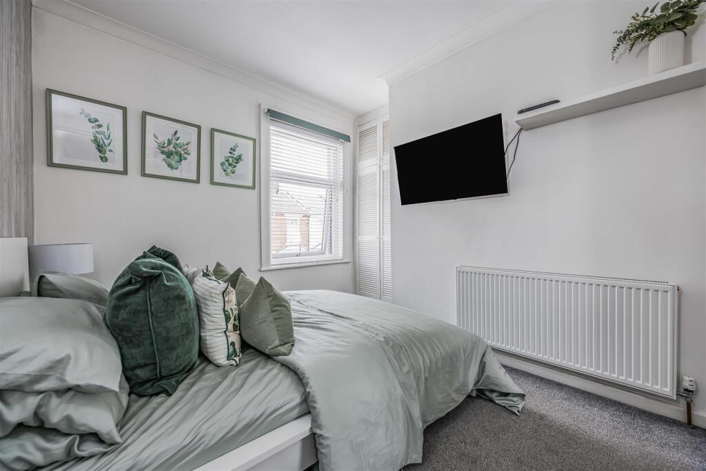 135 Drayton Road, Portsmouth-Small-PorticoMarketin