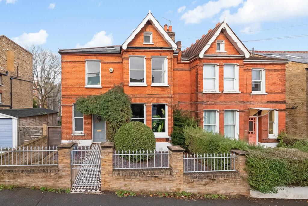 20 Canonbie exterior.jpg