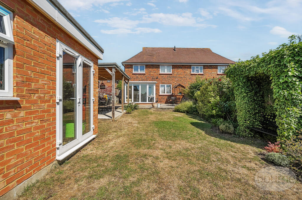 f82dfe34-3c4b-4b3...