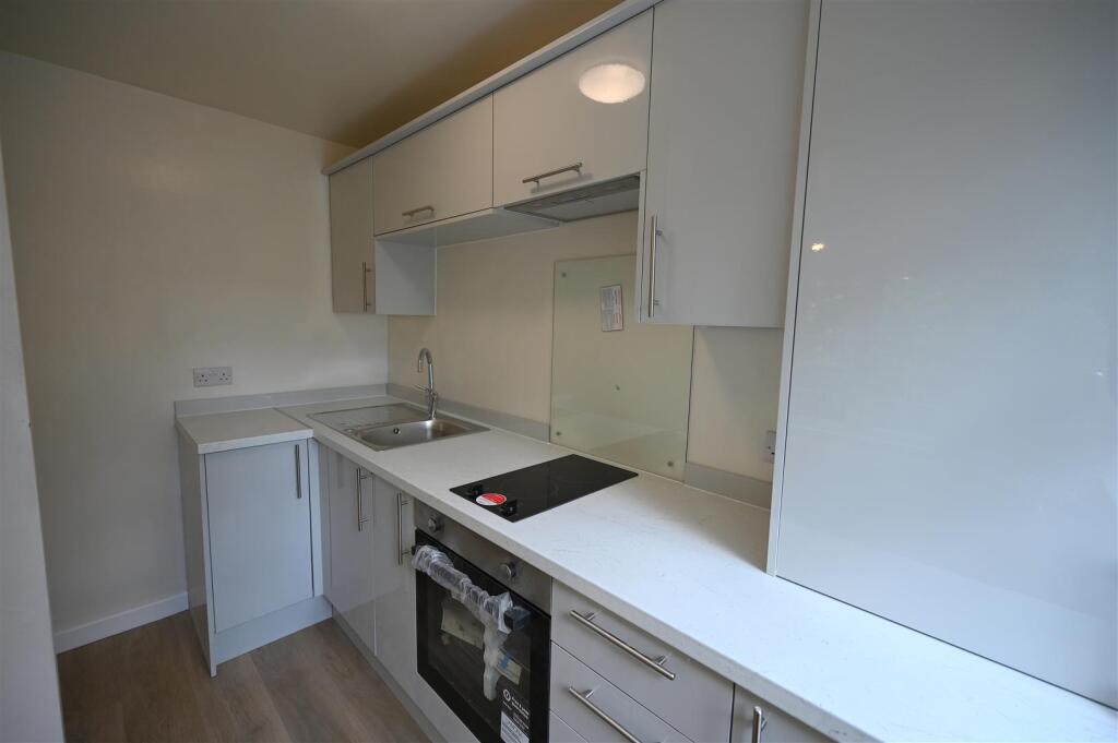kitchen2.JPG