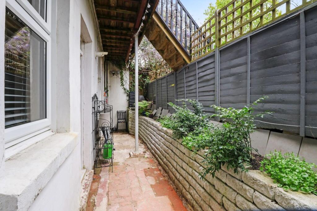 02-e22eIMG_9338 (1)-medium.JPG