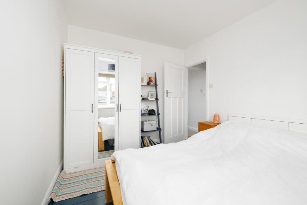 124 St. Peter's Rise, BS13--13.jpg