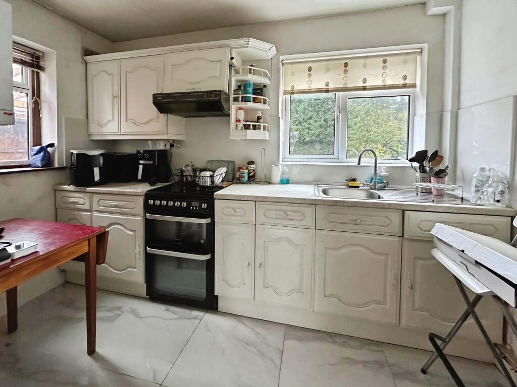 80bb581a-1 T202511211646.jpg