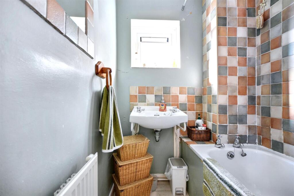 Bathroom.jpeg
