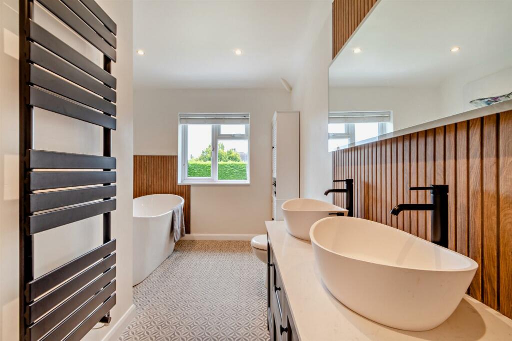 8610451-interior16-800.jpg
