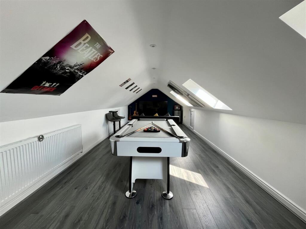 Loft Room - Image Three.jpg
