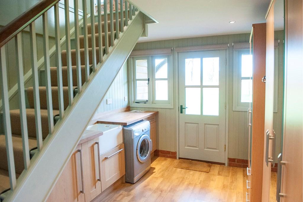 Hall/Utility