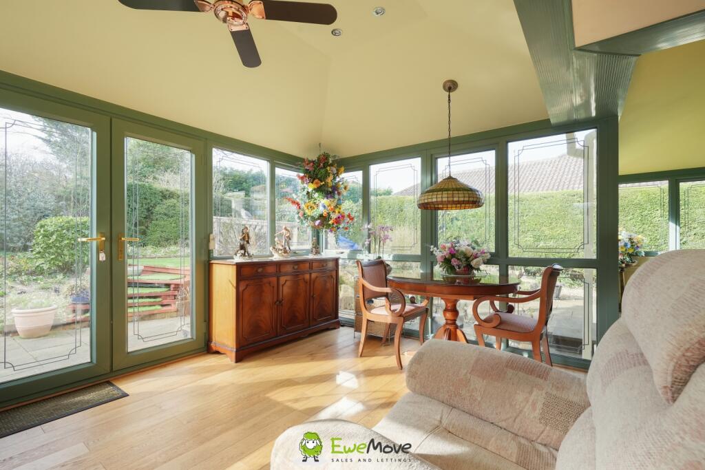 Estate Agent EweMove Scunthorpe Sun Room