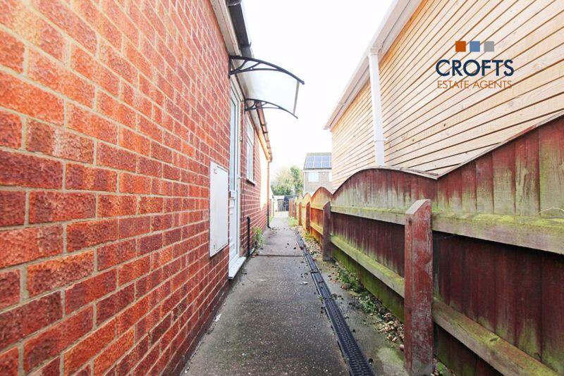 Exterior - Side view 2