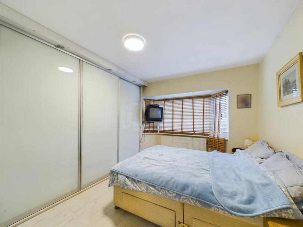 CAM03750G0-PR0029-STILL016