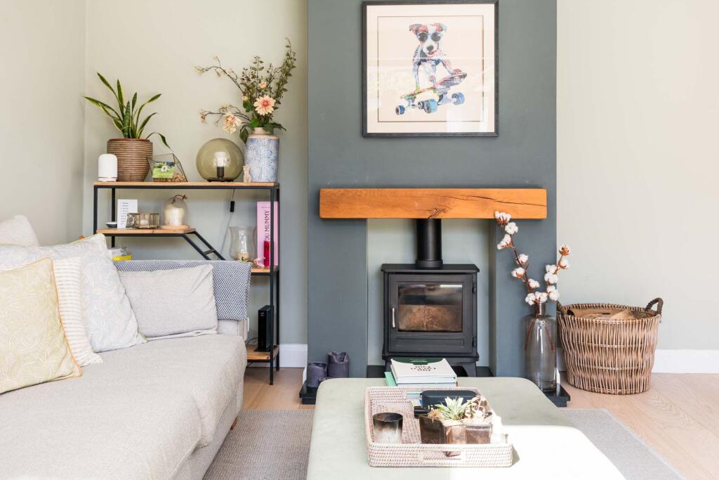 SITTING ROOM