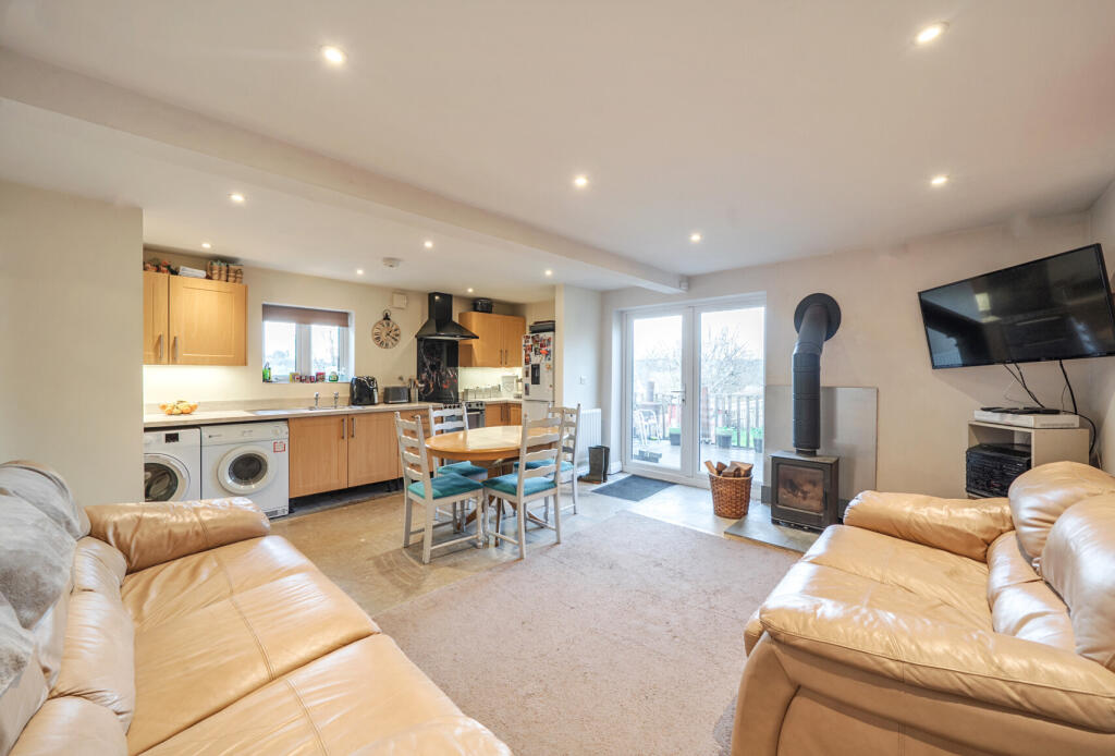 1386025-12-692f17...