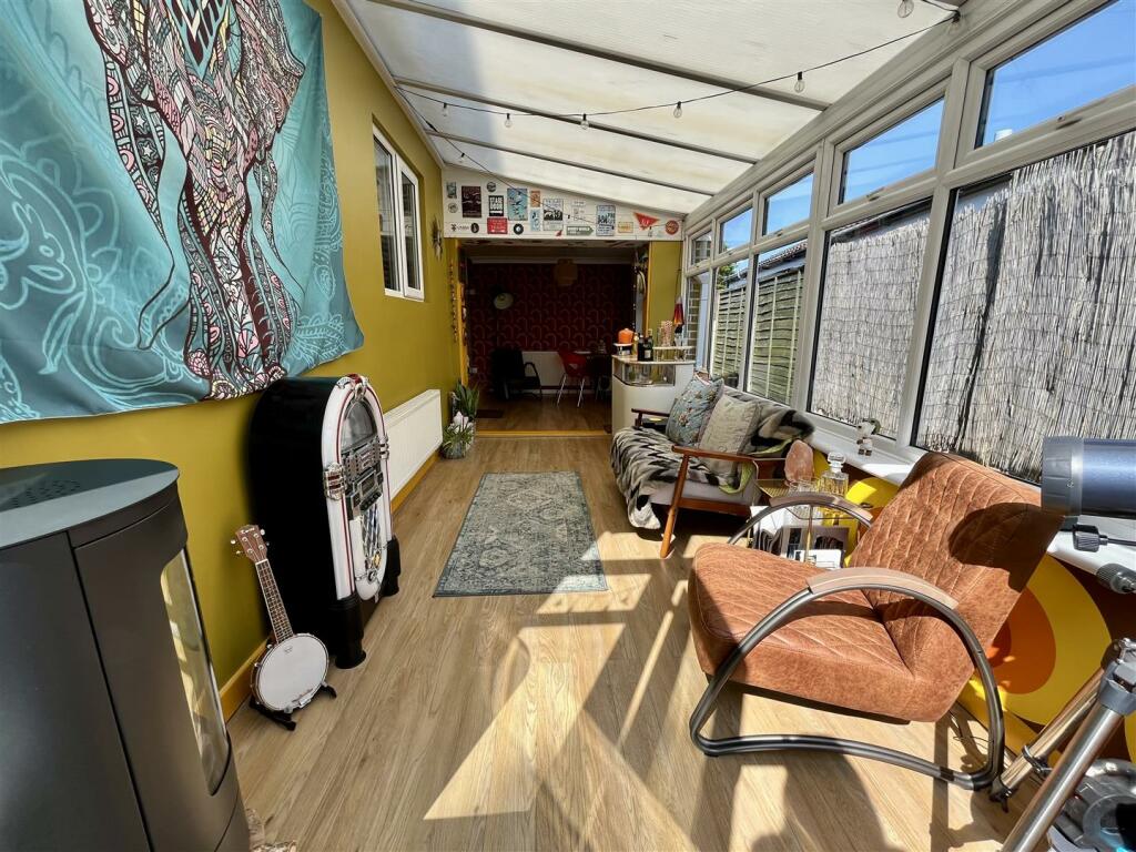 Sun Room/Family Room
