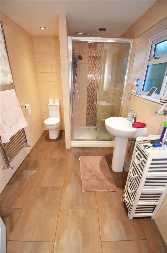 ENSUITE TO BEDROOM ONE