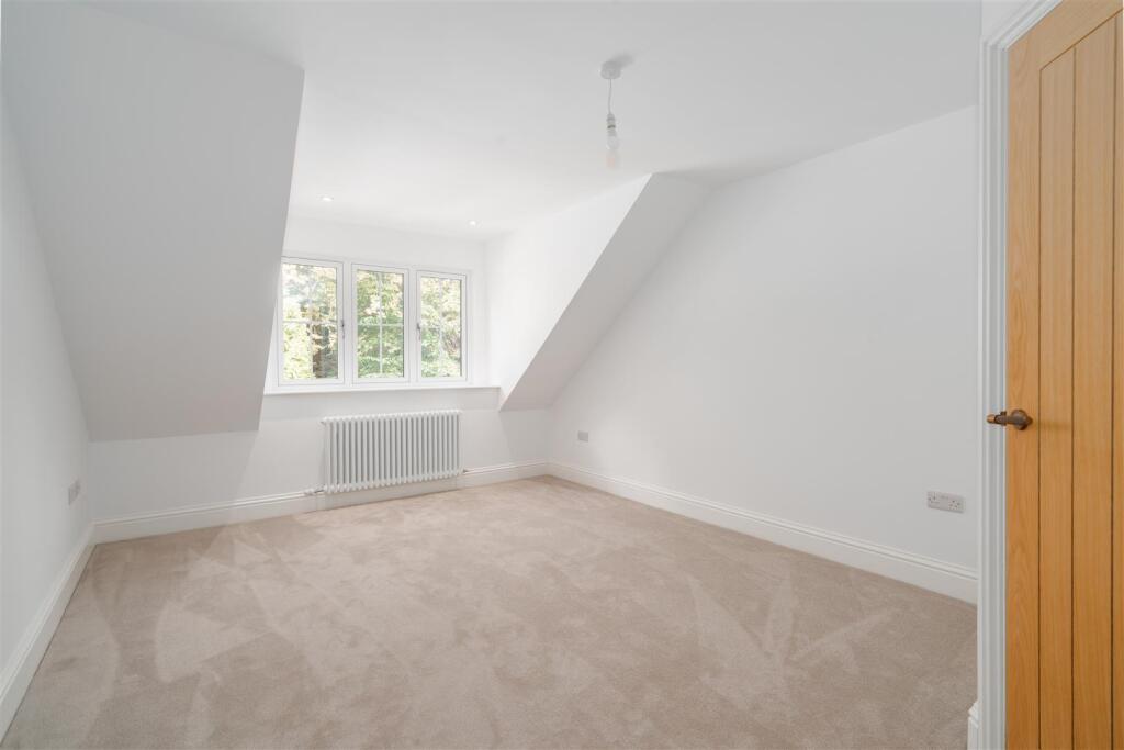 Bedroom1.jpg