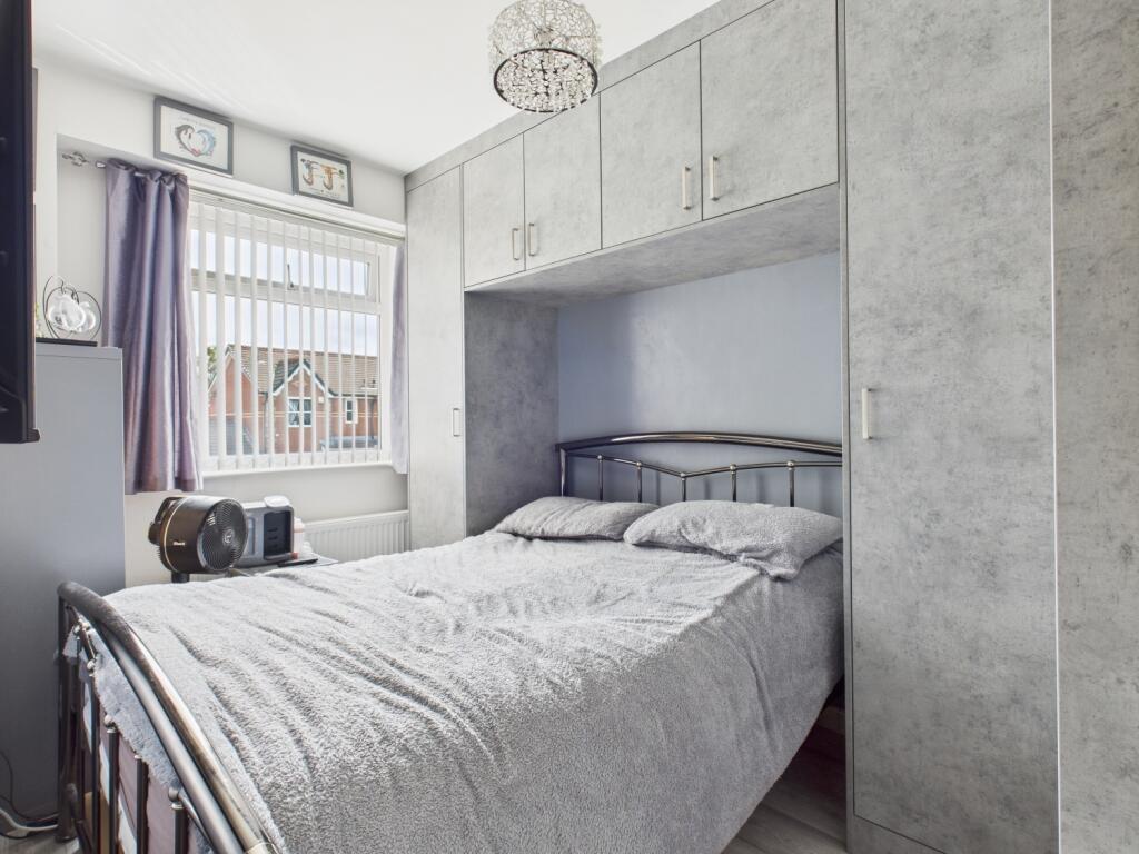 CAM03729G0-PR0068-STILL006