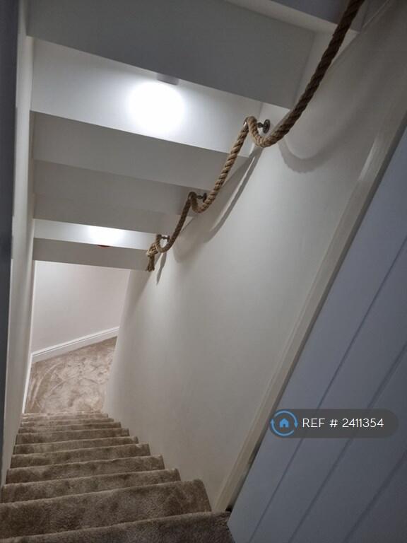 Celler/Occasional Room Entrance