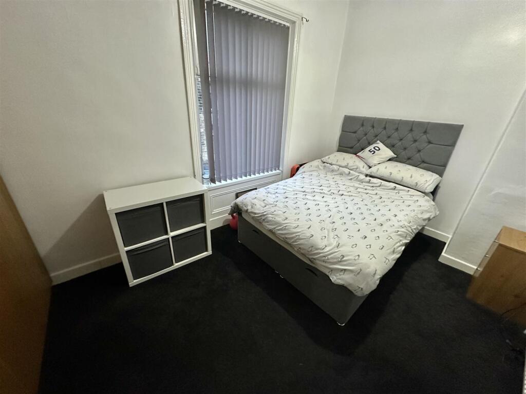Bramleys Estate Agents - Wakefield Road - Liversed